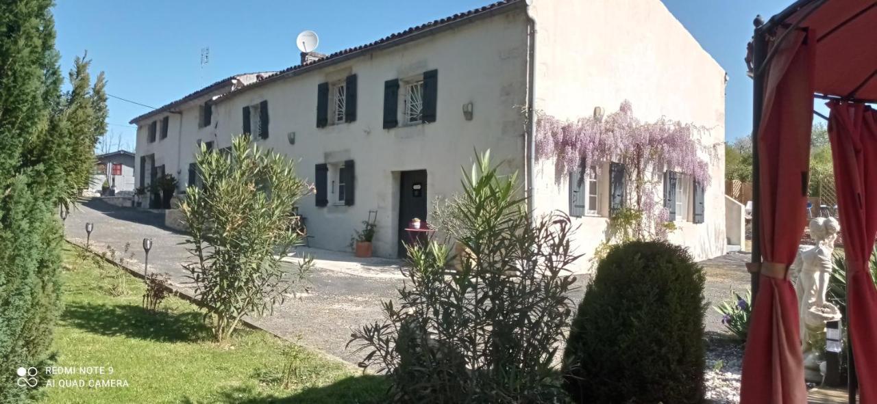 Clos Des Morillons Venerand Exterior photo